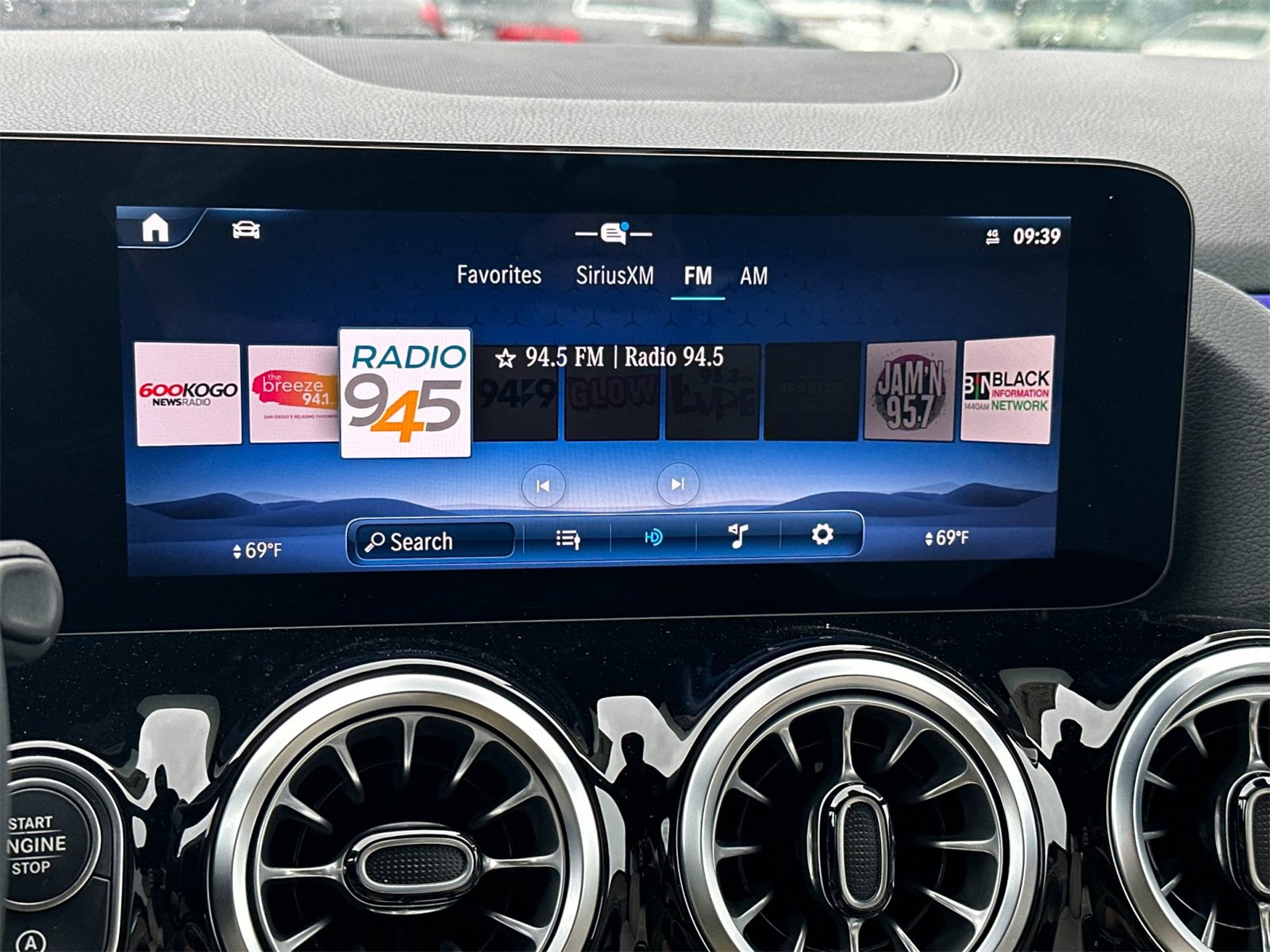 New 2025 Mercedes-Benz GLA 250 image 19