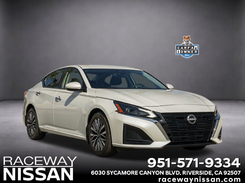 Used 2023 Nissan Altima 2.5 SV FWD image 1