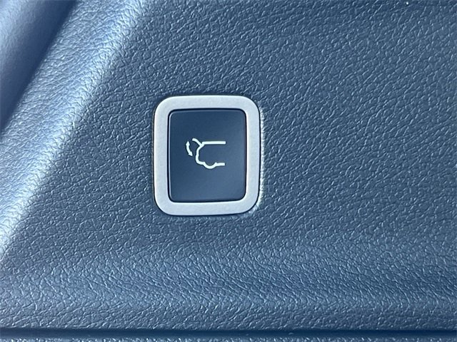 New 2026 Chrysler Pacifica Limited w/ Uconnect Theater Family Group image 44