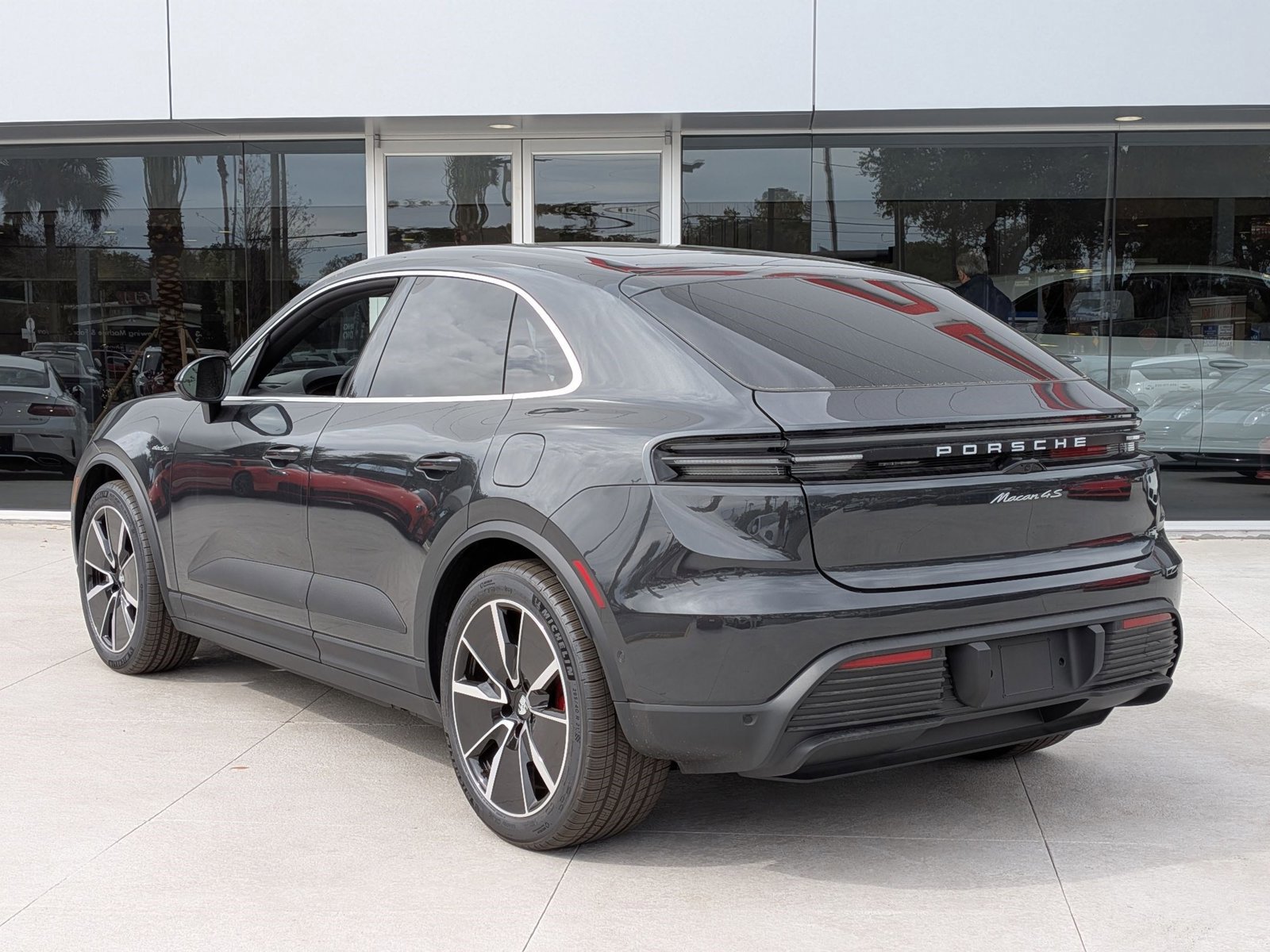 New 2026 Porsche Macan 4S Electric image 3