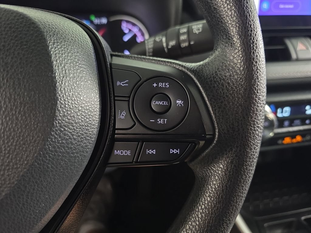 Used 2024 Toyota RAV4 XLE AWD/4WD image 14