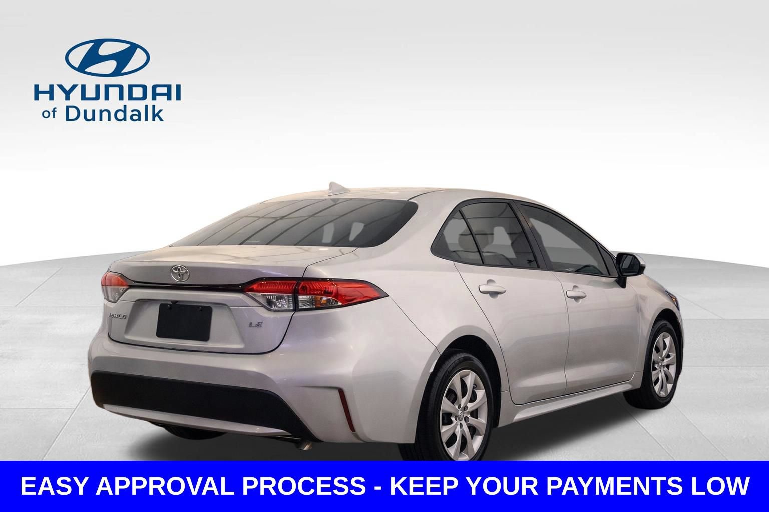 Used 2020 Toyota Corolla LE FWD image 2