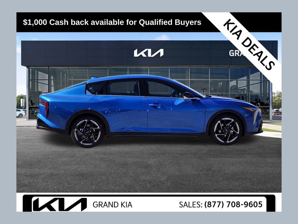 New 2025 Kia K4 GT-Line image 1