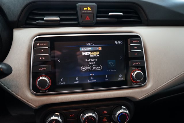 Used 2021 Nissan Versa SV image 29