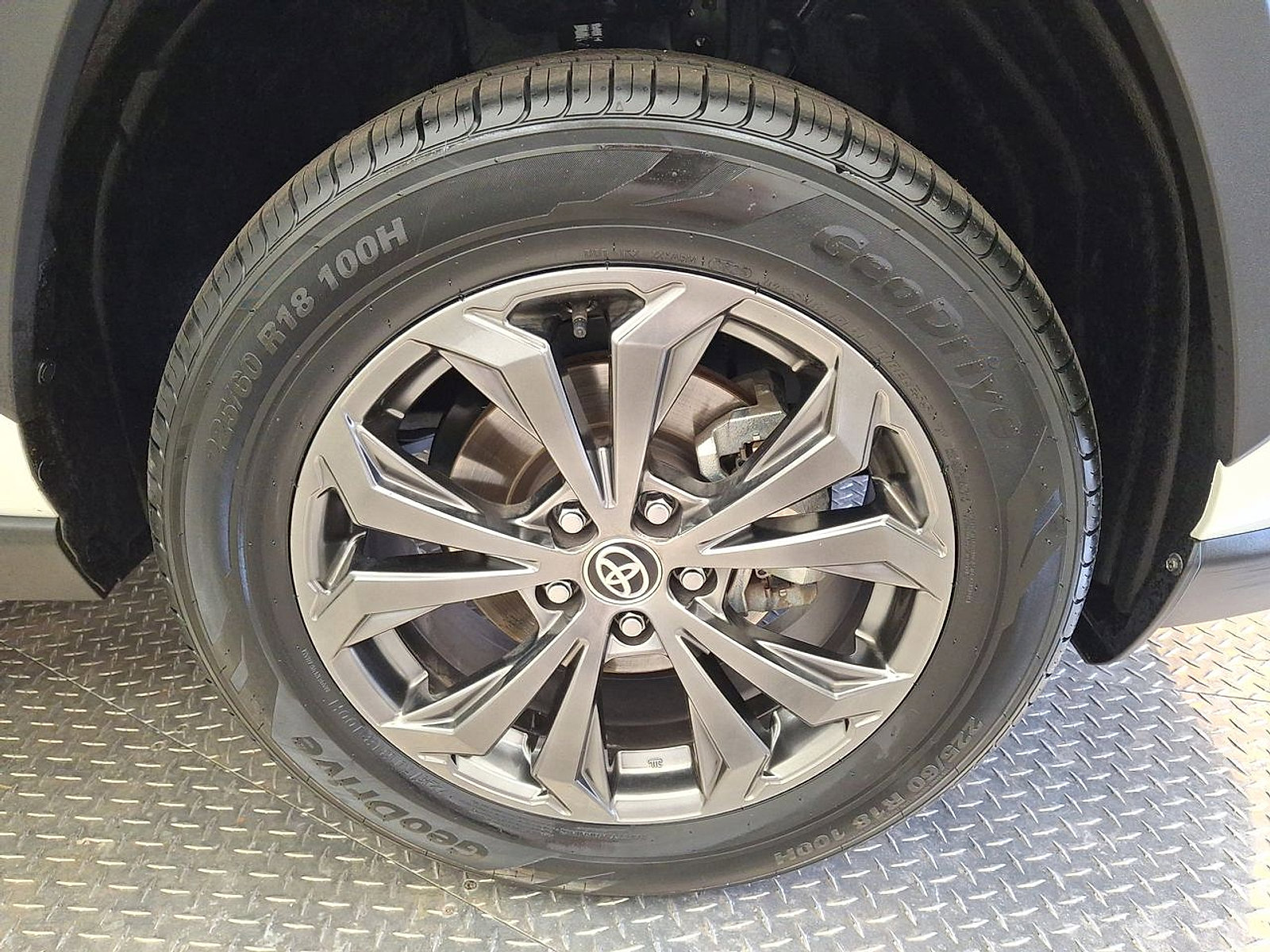 Certified 2023 Toyota RAV4 XLE Premium image 27