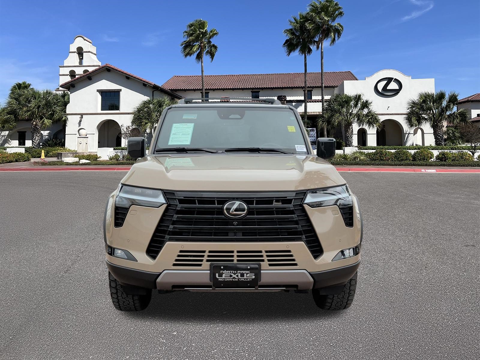 Used 2024 Lexus GX 550 AWD/4WD image 6
