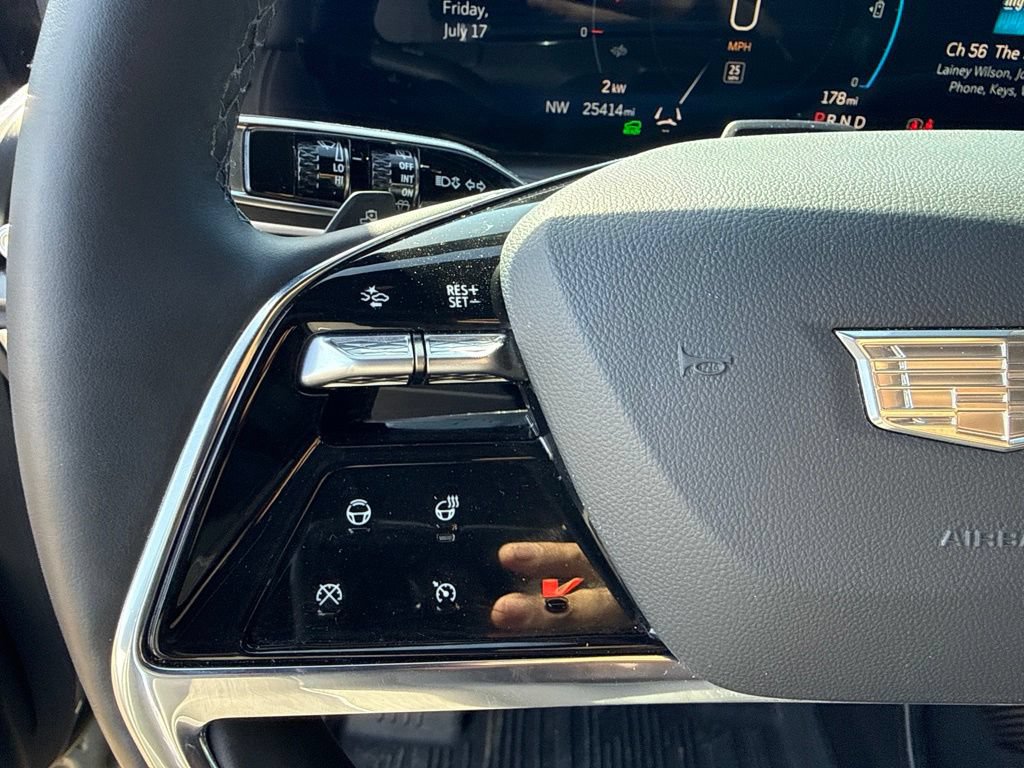Used 2026 Cadillac Vistiq Luxury AWD/4WD image 6