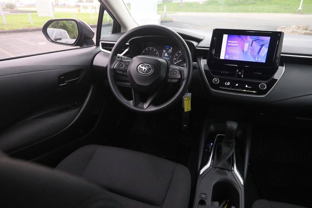 Certified 2025 Toyota Corolla LE FWD image 18