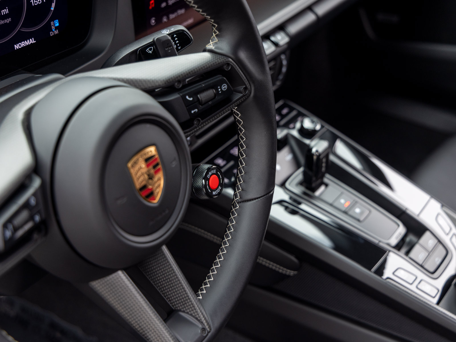 Certified 2025 Porsche 911 Carrera GTS RWD image 47