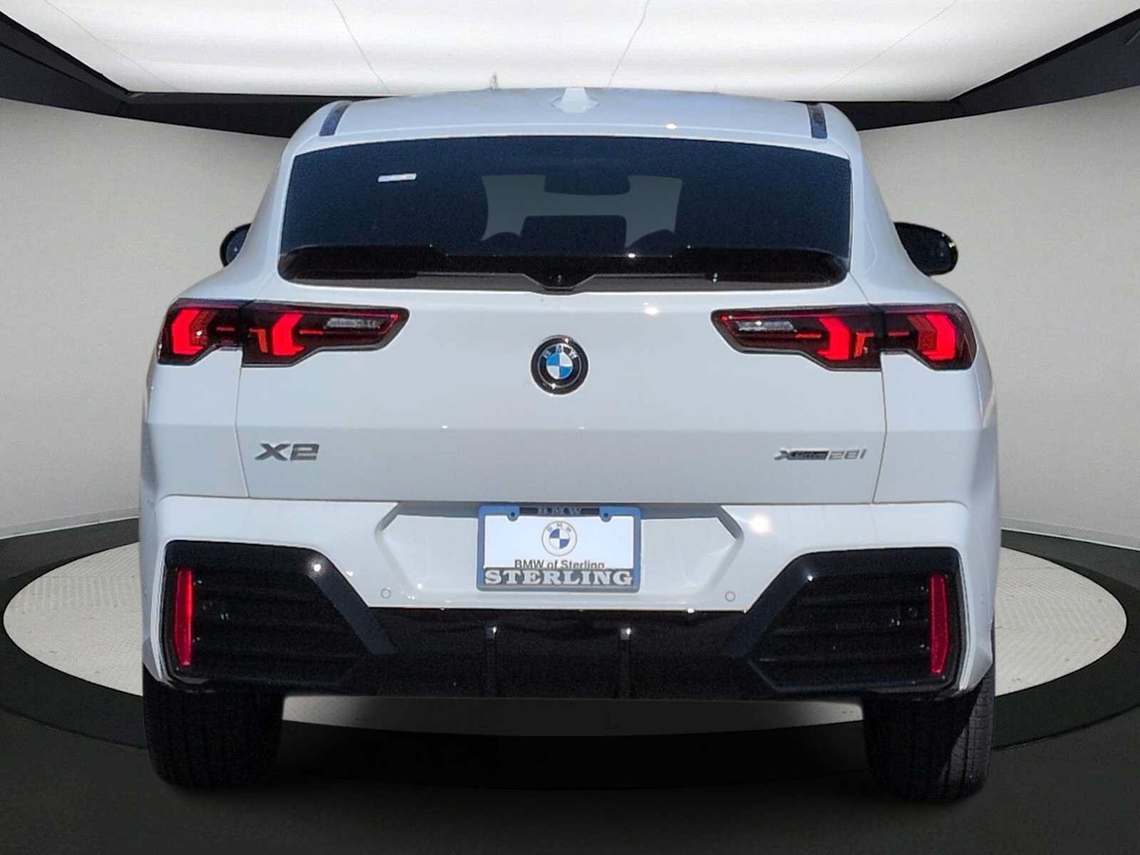 Used 2026 BMW X2 xDrive28i w/ Technology Package AWD/4WD image 7