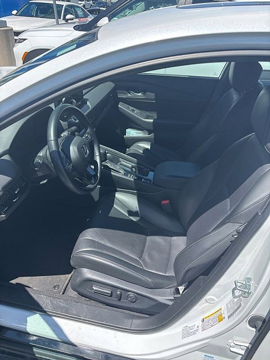 Used 2023 Honda Accord Sport image 2