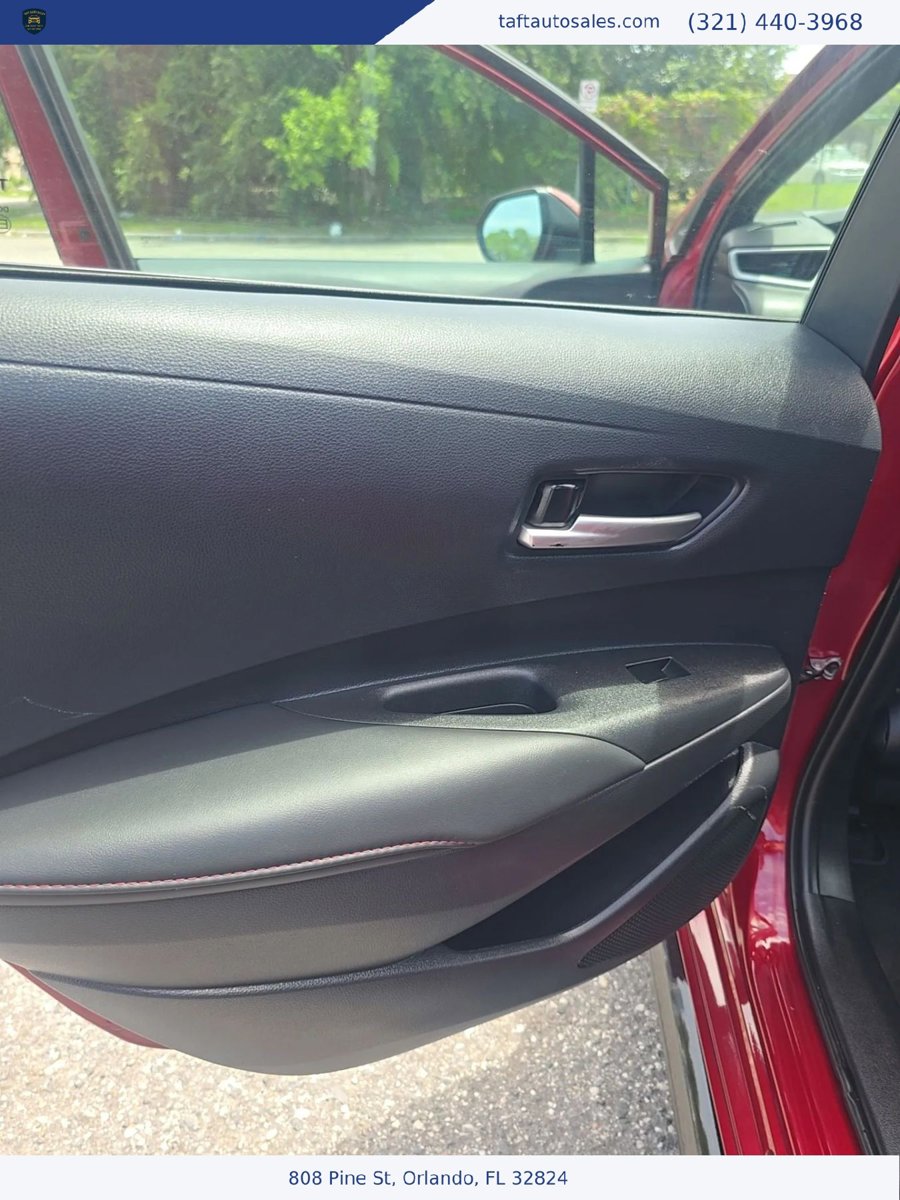 Used 2025 Toyota Corolla SE FWD image 22