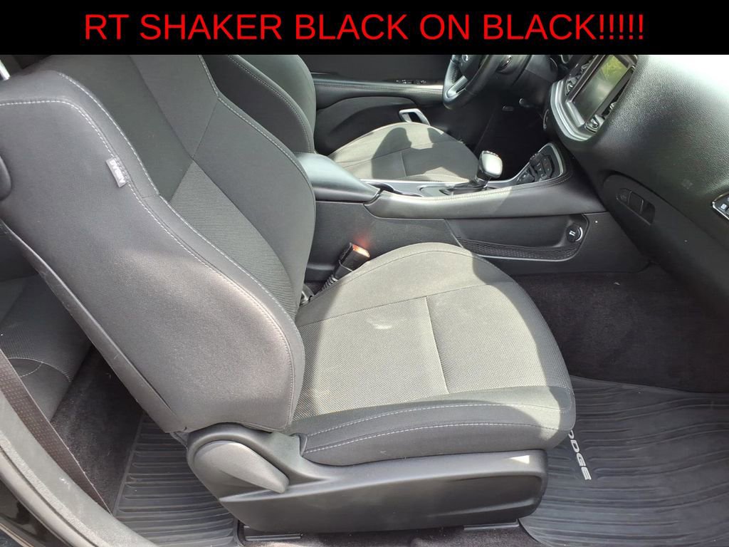 Used 2016 Dodge Challenger R/T RWD image 10
