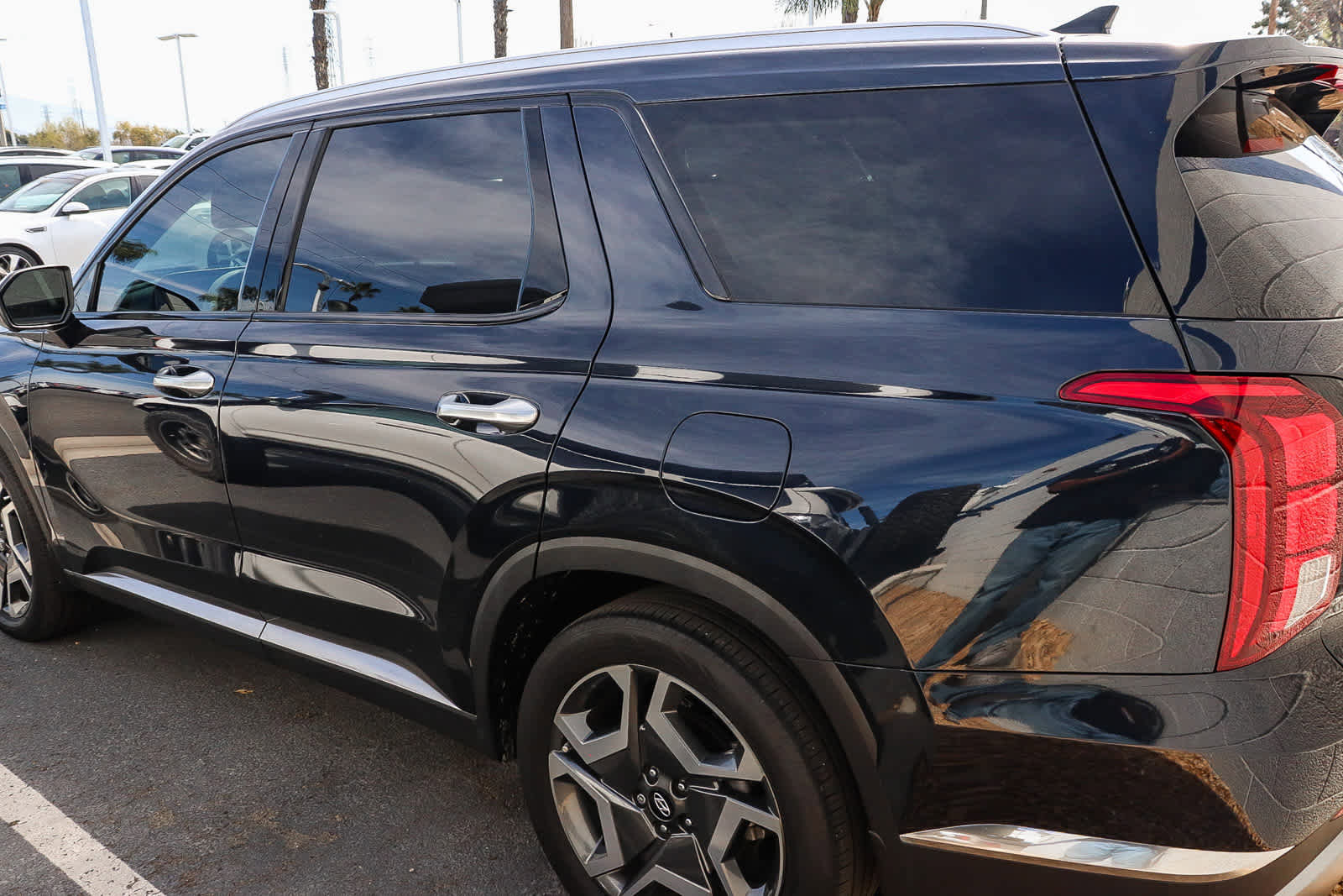 Used 2023 Hyundai Palisade Limited image 6