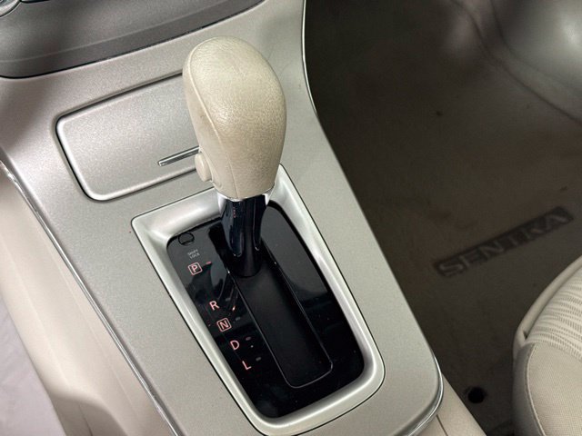 Used 2014 Nissan Sentra SV FWD image 23
