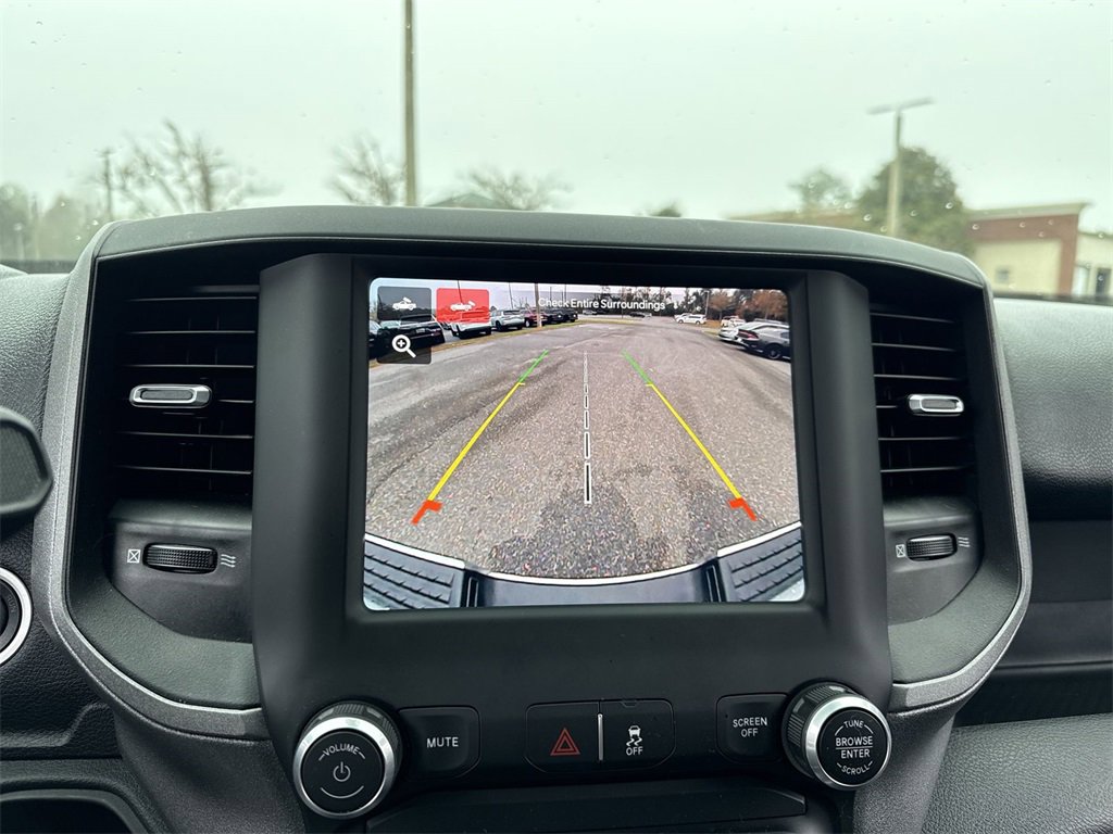 Used 2024 RAM 3500 Tradesman w/ Chrome Appearance Group image 21