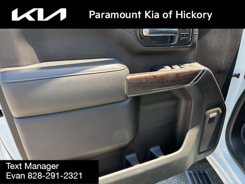Used 2023 GMC Sierra 3500 Denali AWD/4WD image 16