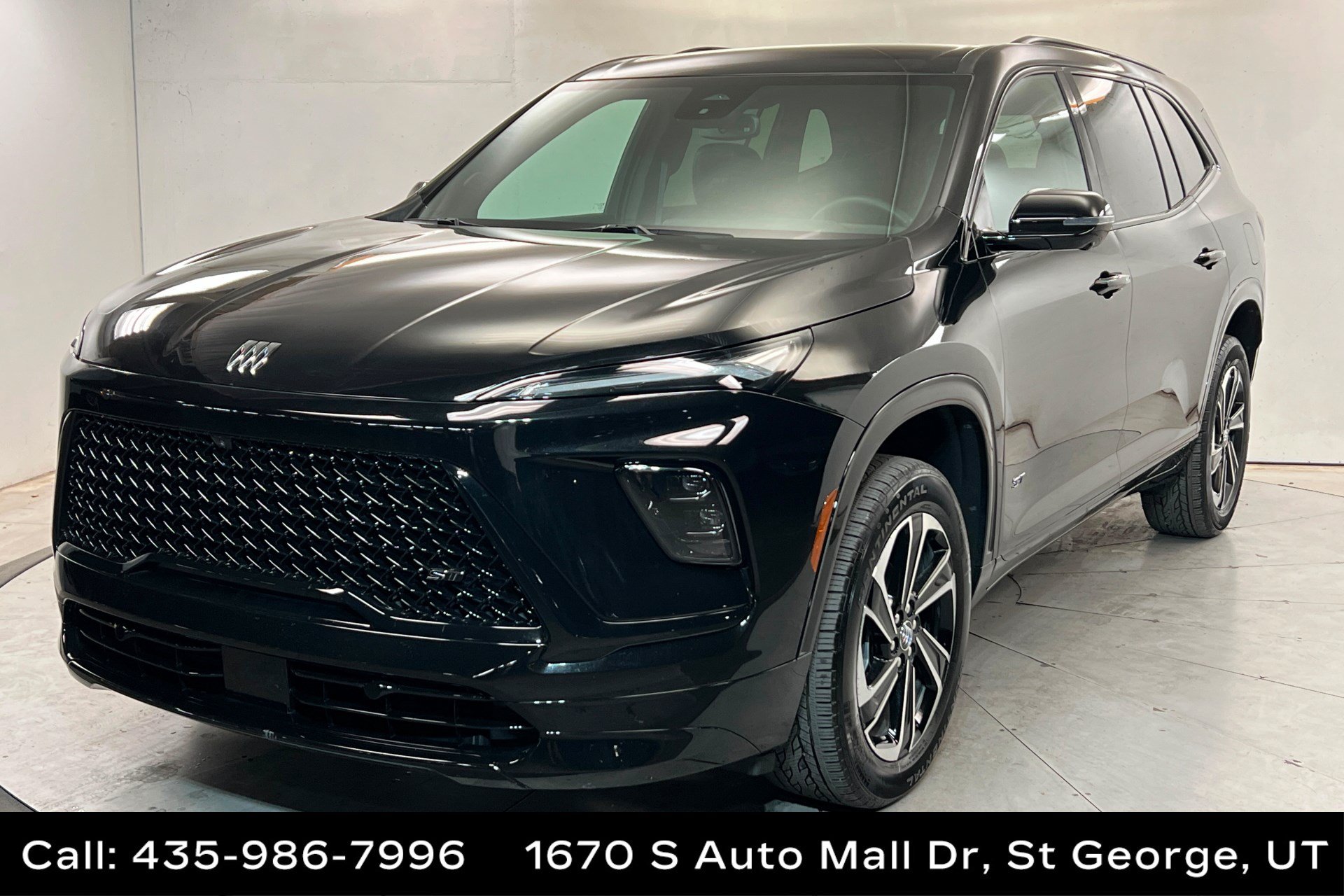 Used 2026 Buick Enclave Sport Touring FWD image 1