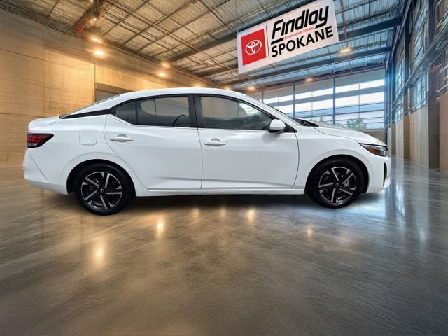 Used 2024 Nissan Sentra SV image 3