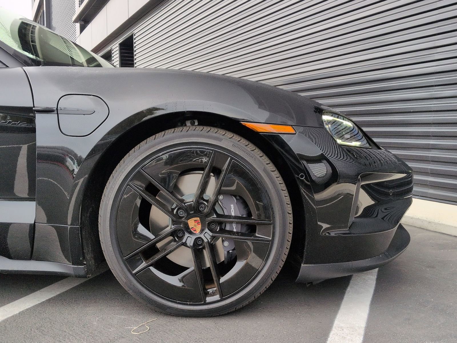 New 2026 Porsche Taycan image 12