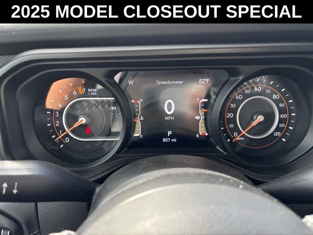 New 2025 Jeep Gladiator Rubicon AWD/4WD image 28