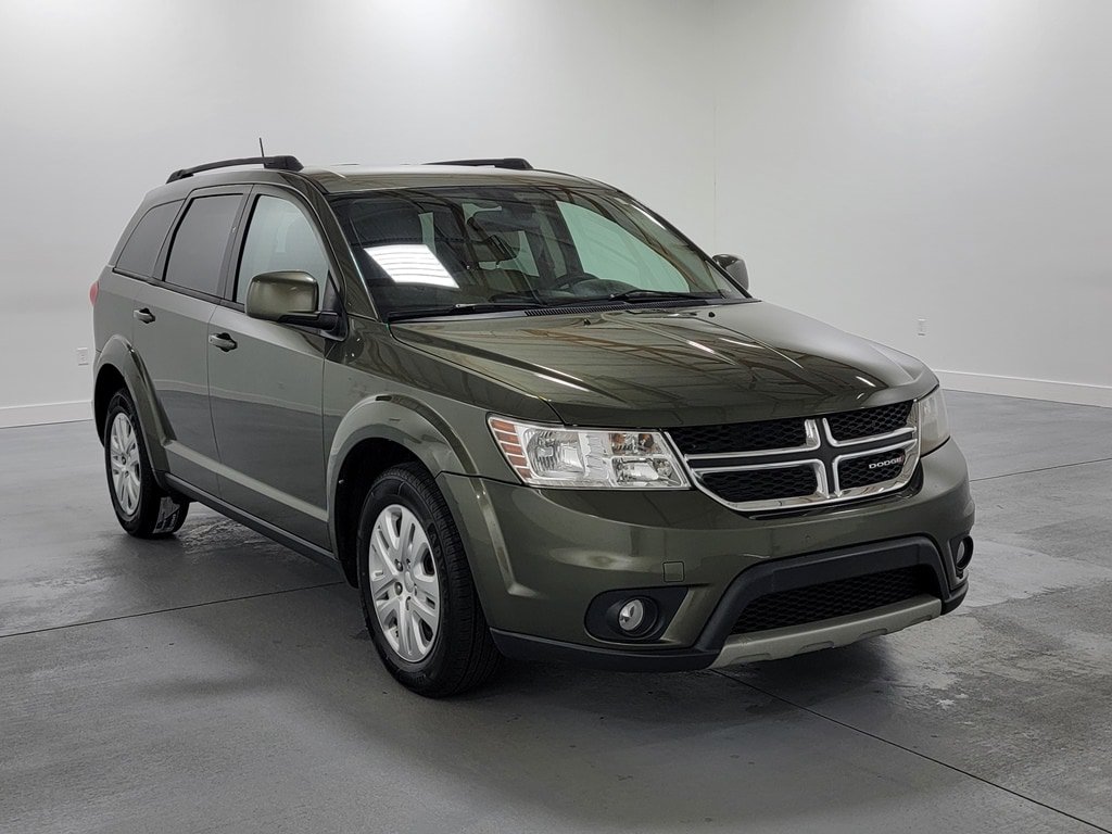 Used 2019 Dodge Journey SE FWD image 2