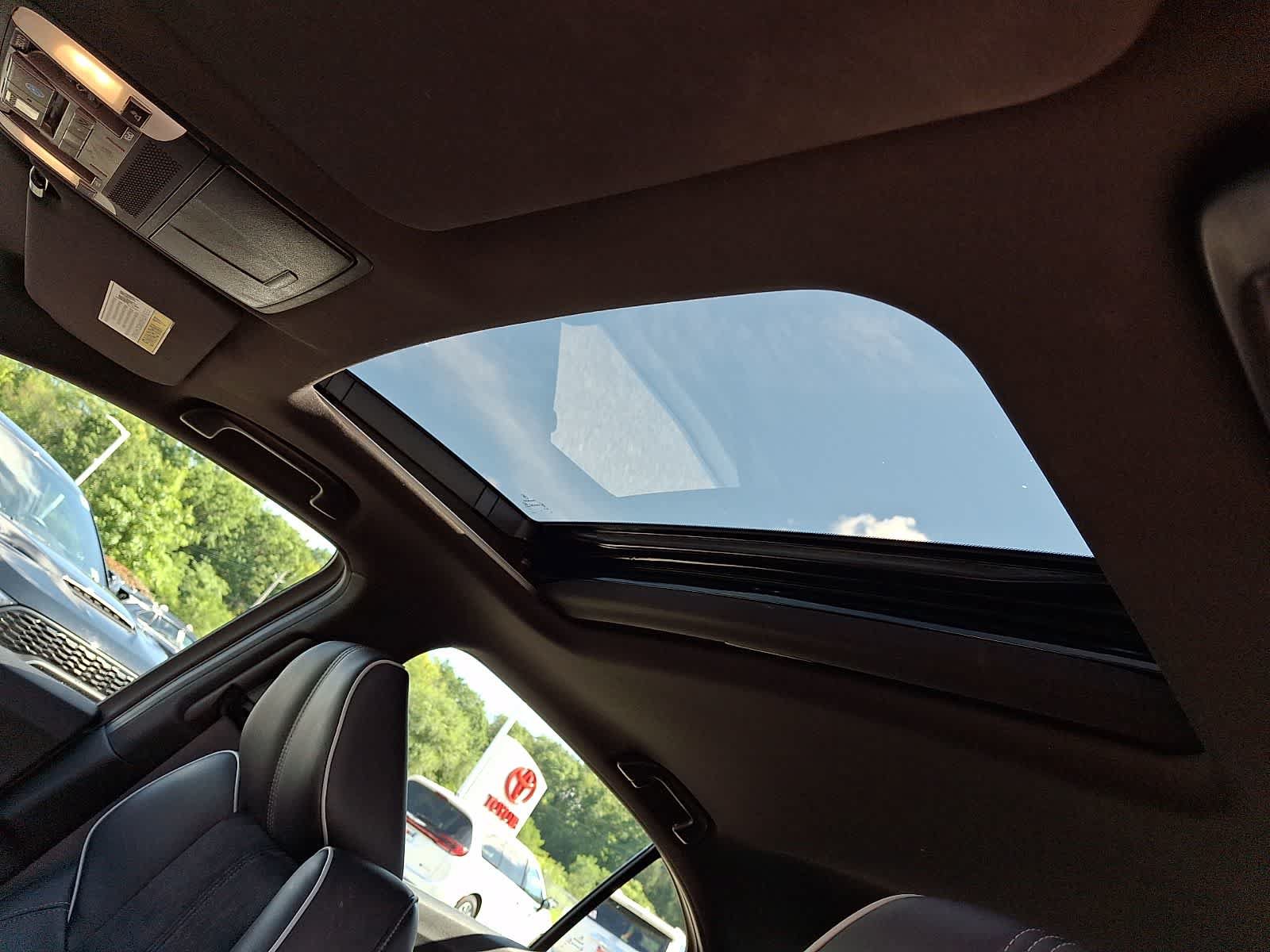 Used 2018 Acura TLX w/ Technology & A-SPEC Package FWD image 16
