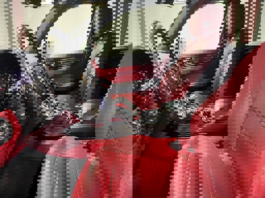 Used 2022 Porsche Cayenne S image 20