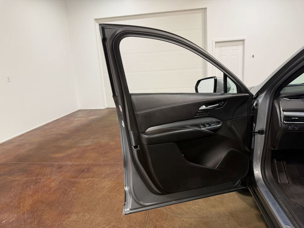 Used 2023 Cadillac XT4 Premium Luxury image 57