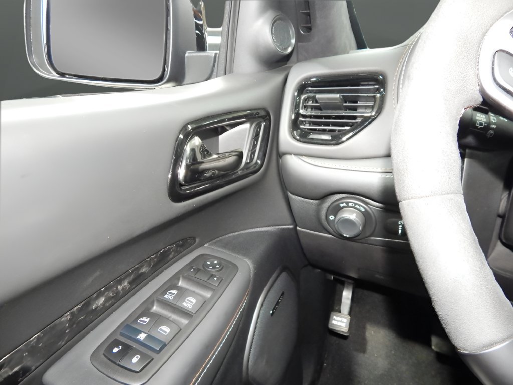 Used 2025 Dodge Durango SRT Hellcat AWD/4WD image 23