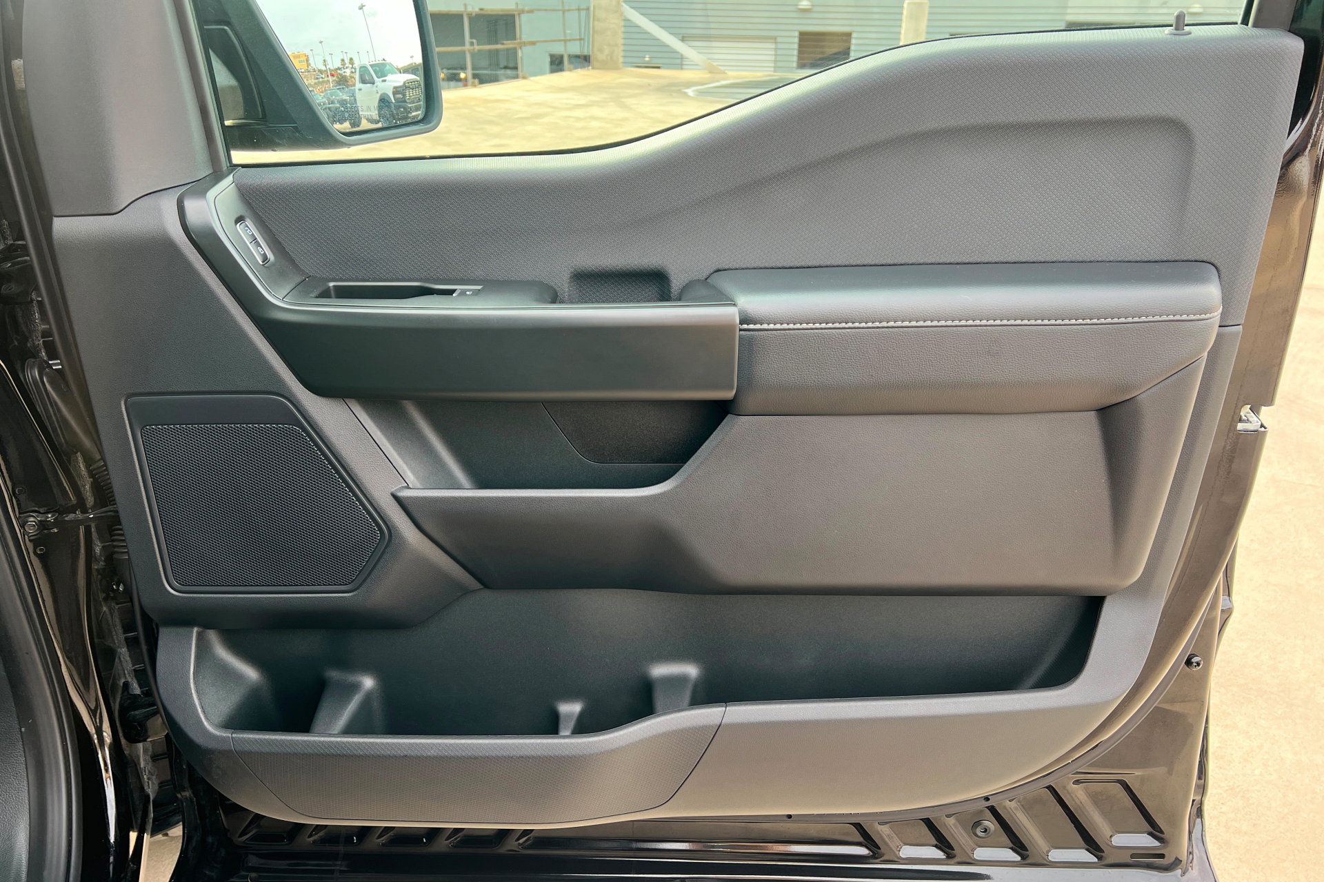 Used 2024 Ford F150 STX image 22