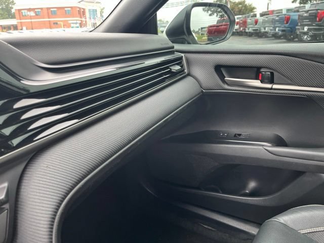 Used 2025 Toyota Camry SE w/ Convenience Package FWD image 27