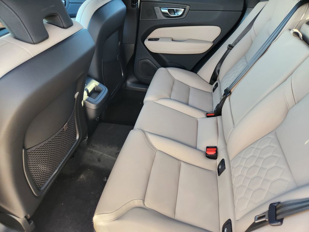 New 2026 Volvo XC60 B5 Plus w/ Climate Package image 18