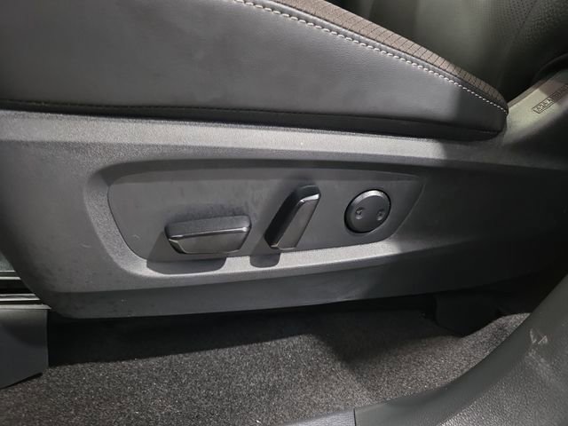 New 2026 Nissan Pathfinder SL AWD/4WD image 12