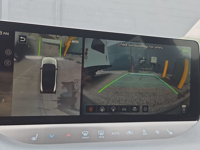 New 2026 Nissan Leaf Platinum+ w/ Illuminated Package FWD image 27