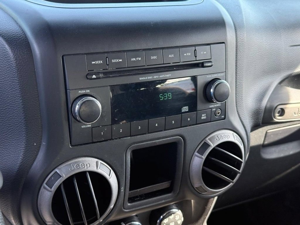 Used 2013 Jeep Wrangler Sport AWD/4WD image 8