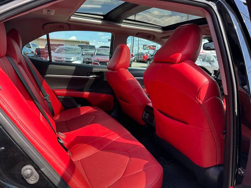 Used 2022 Toyota Camry XSE image 13