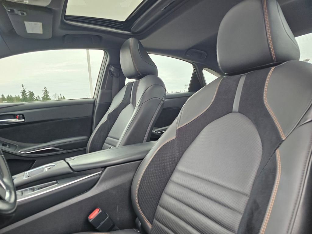 Used 2019 Toyota Avalon XSE image 22