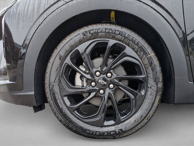 New 2027 Chevrolet Bolt RS w/ Technology Package FWD image 18
