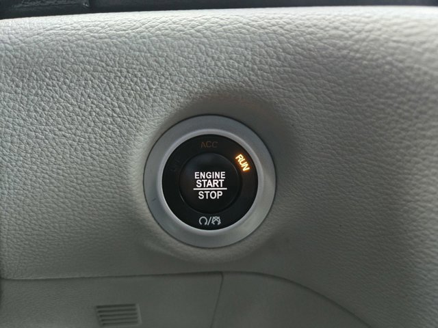 Used 2022 Chrysler Pacifica Touring-L image 25