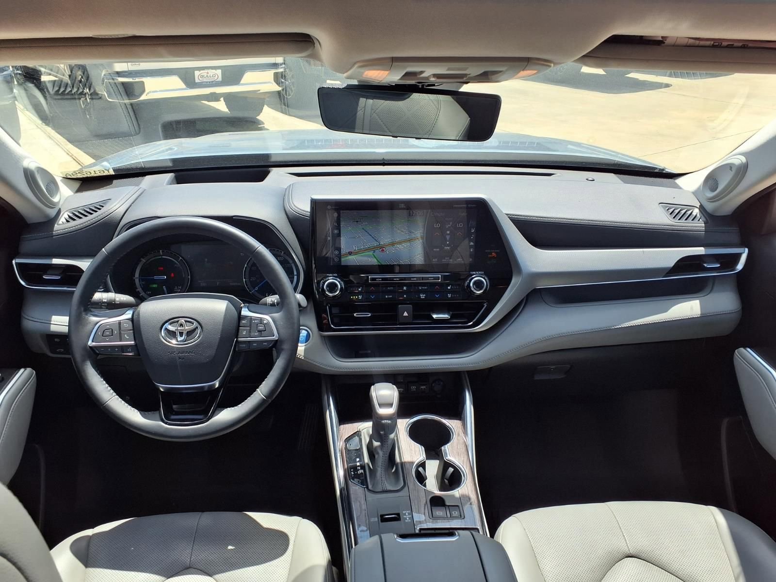 Certified 2021 Toyota Highlander Platinum FWD image 10