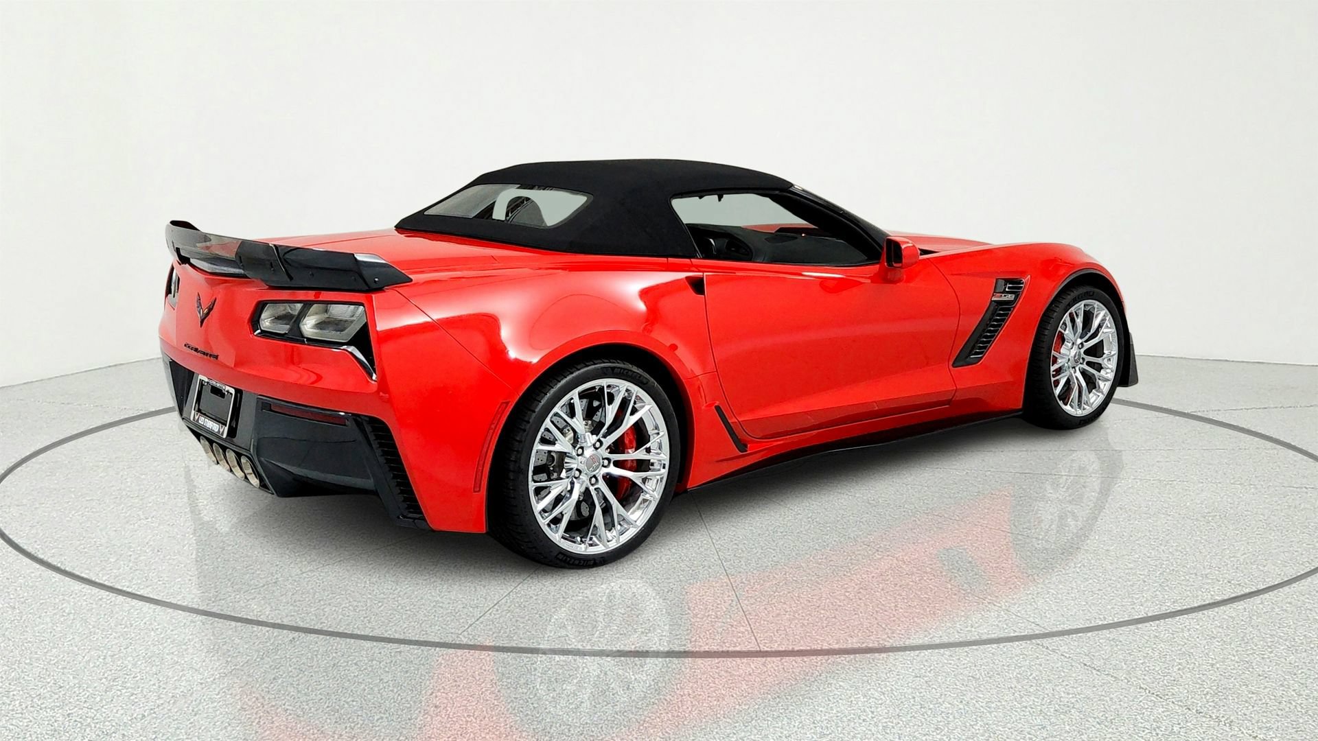 Certified 2016 Chevrolet Corvette Z06 w/ 3LZ Preferred Equipment Group RWD image 5