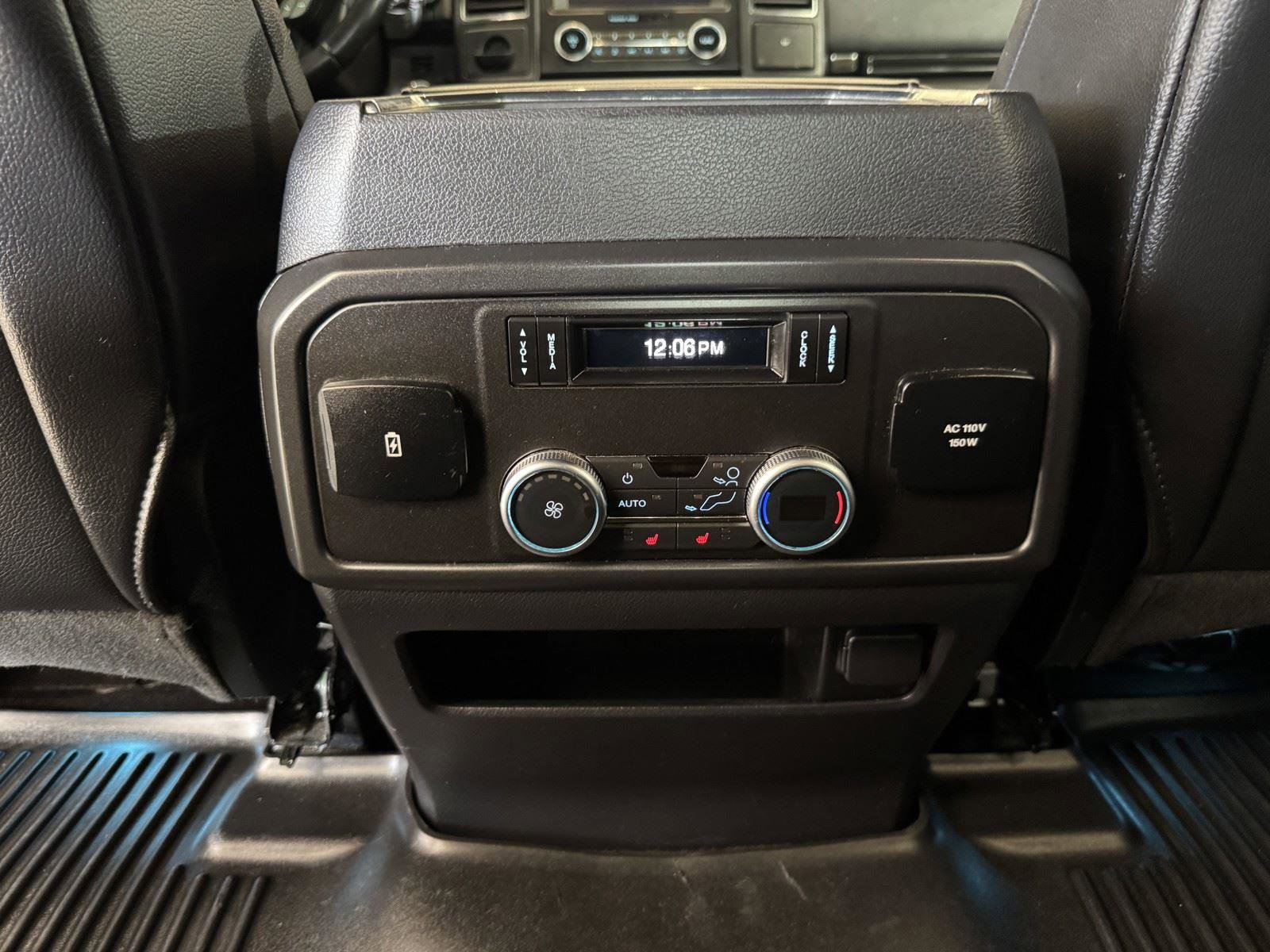 Used 2020 Ford Expedition Limited w/ Equipment Group 301A image 31