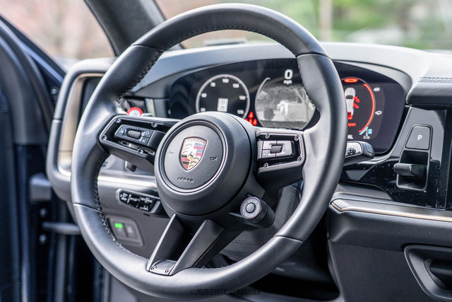 Used 2024 Porsche Cayenne S image 69