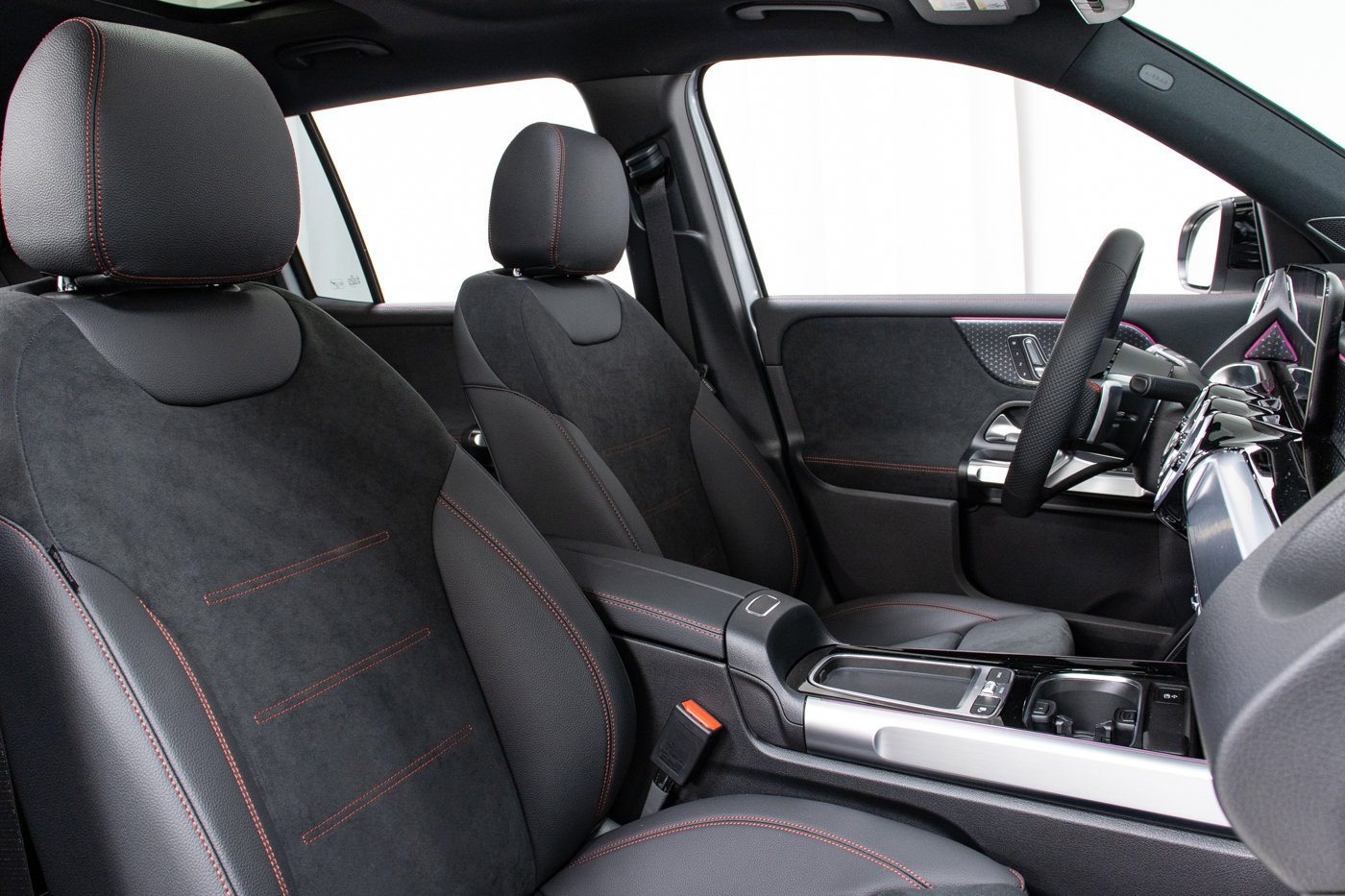 New 2024 Mercedes-Benz EQB 300 4MATIC image 27