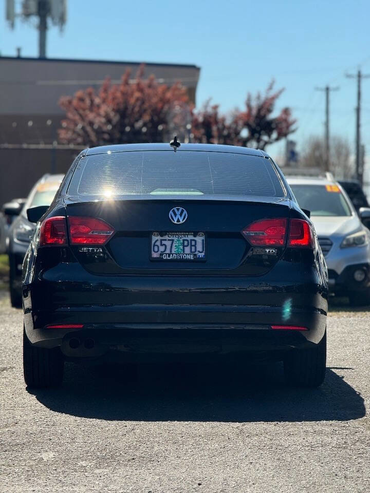Used 2012 Volkswagen Jetta TDI image 16