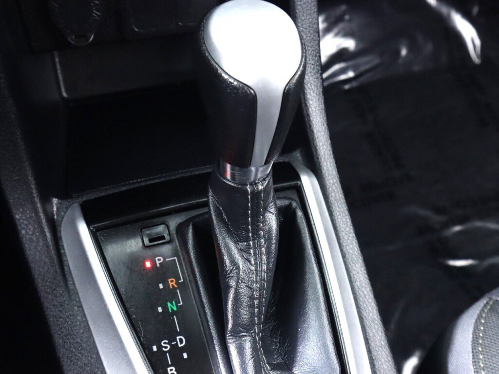 Used 2018 Toyota Corolla LE FWD image 23