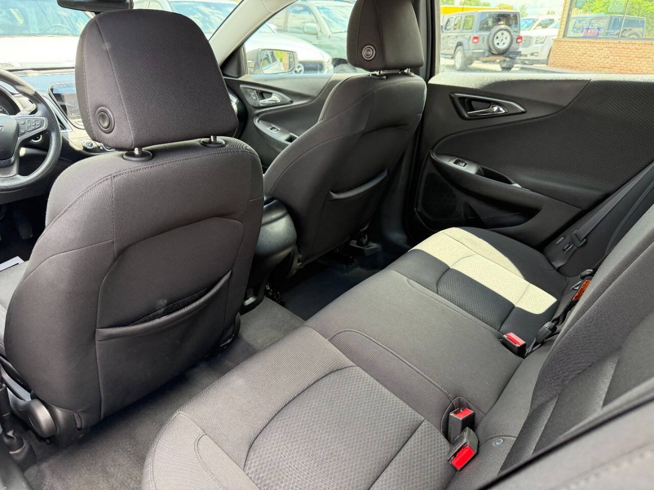 Used 2019 Chevrolet Malibu LS FWD image 31