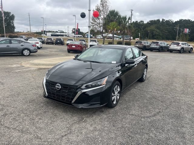 New 2025 Nissan Altima 2.5 S FWD image 4
