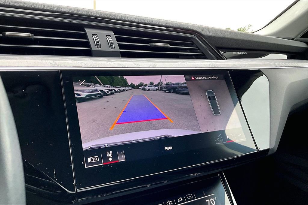 Certified 2024 Audi Q8 e-tron Premium Plus image 27